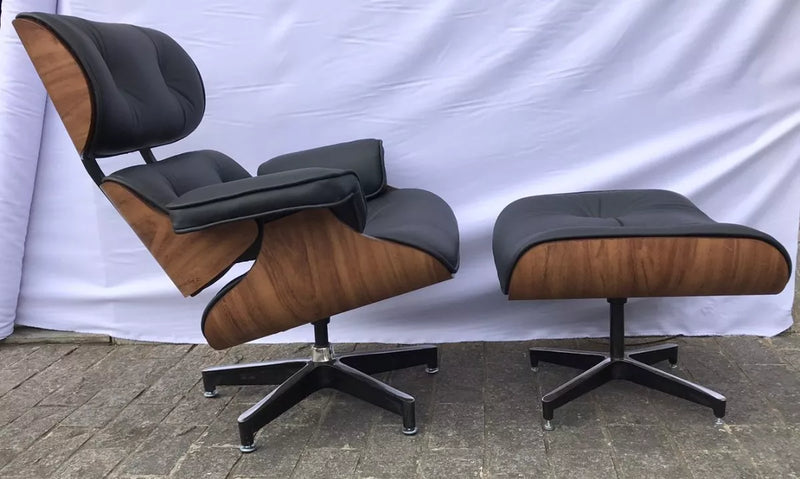Conjunto Poltrona E Puff Charles E Ray Eames Preta