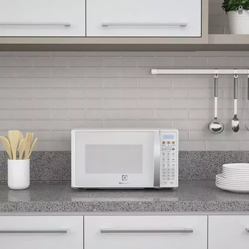 Micro-ondas MTO30 20L Com Função Tira Odor e Descongelar Cor Branco Electrolux